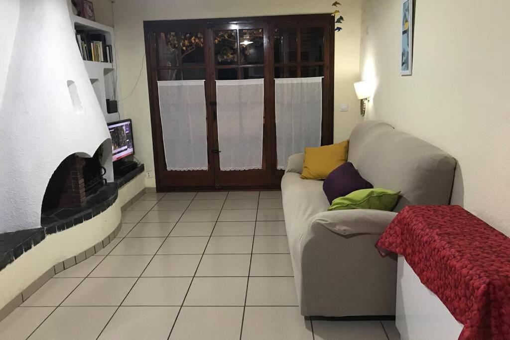Villa Casita Blanca Con Fibra Optica Y Piscina Cominutaria à Tossa de Mar Extérieur photo