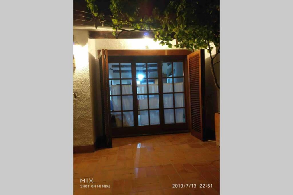 Villa Casita Blanca Con Fibra Optica Y Piscina Cominutaria à Tossa de Mar Extérieur photo