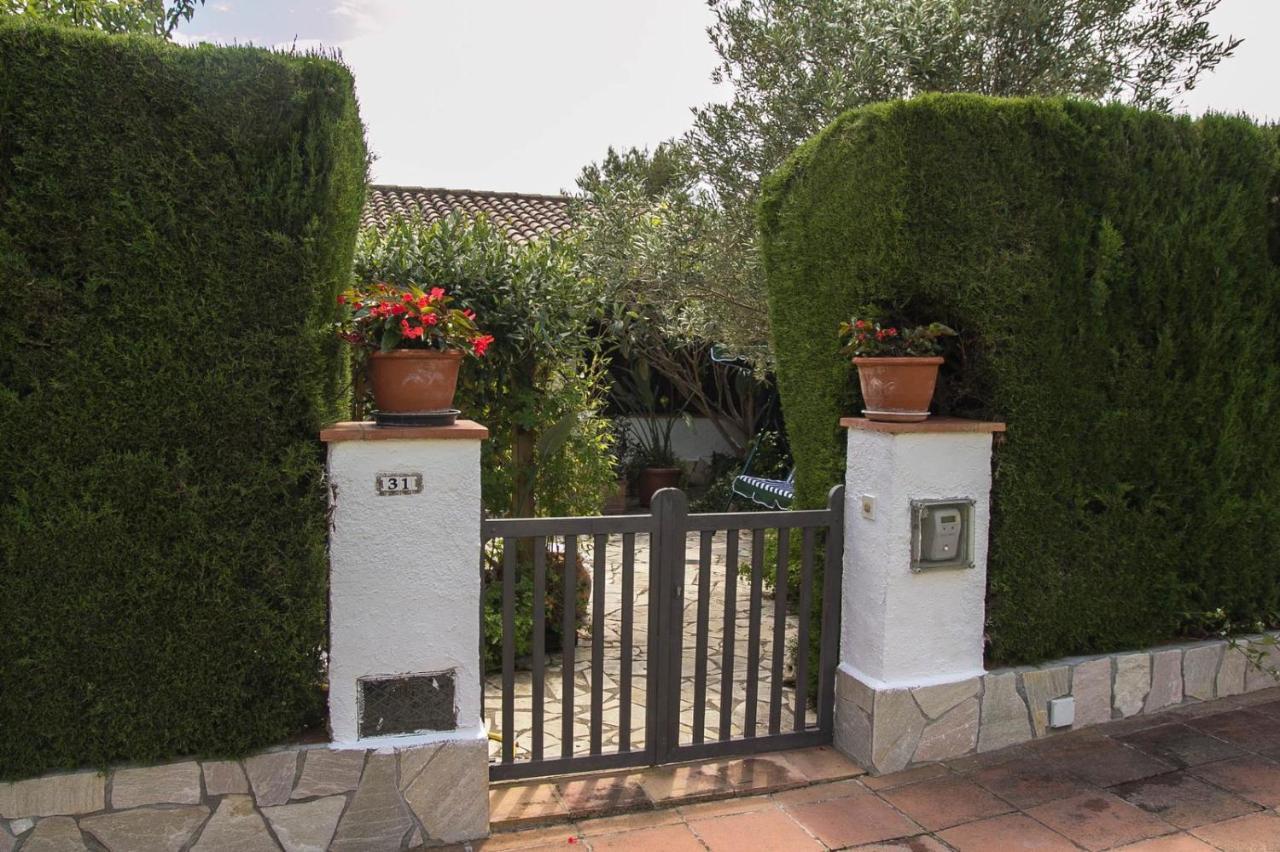 Villa Casita Blanca Con Fibra Optica Y Piscina Cominutaria à Tossa de Mar Extérieur photo