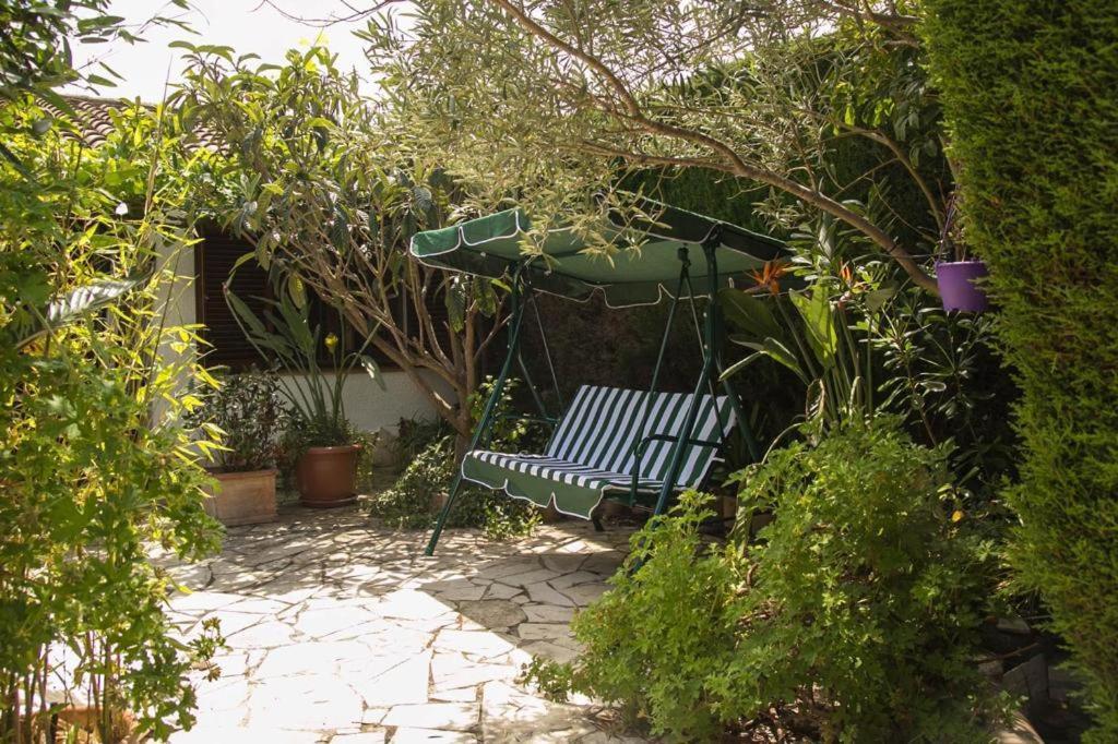 Villa Casita Blanca Con Fibra Optica Y Piscina Cominutaria à Tossa de Mar Extérieur photo